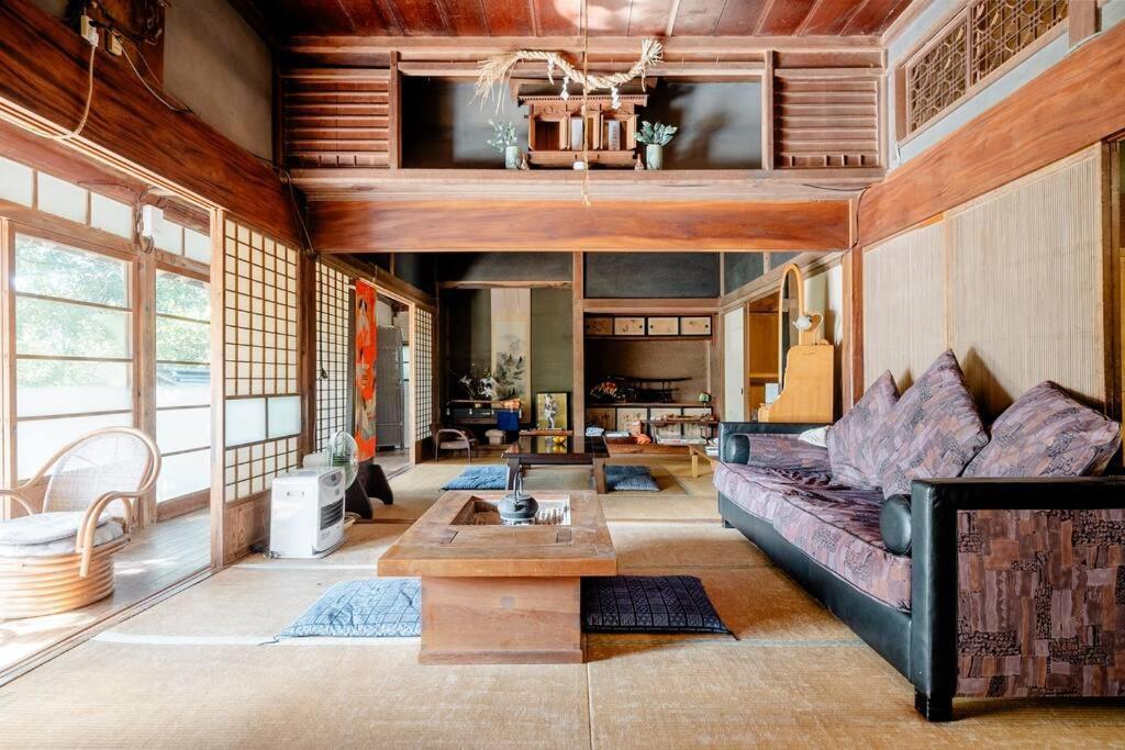 ゲストハウス+カフェわ　１日１組限定！ 築１００年の農家の古民家で宿泊体験、薪でお風呂沸かせます。焚き火もできます。 Kannami Bagian luar foto
